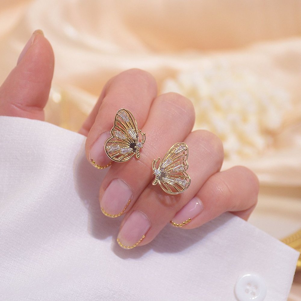 NEW 14K Gold Plated Diamond Butterfly Earrings - Picture 2 of 13